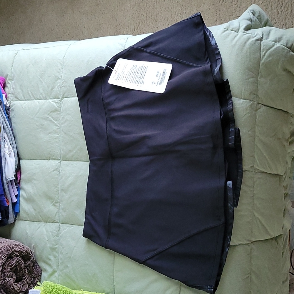 NWT Lululemon Ace Skirt Sz6